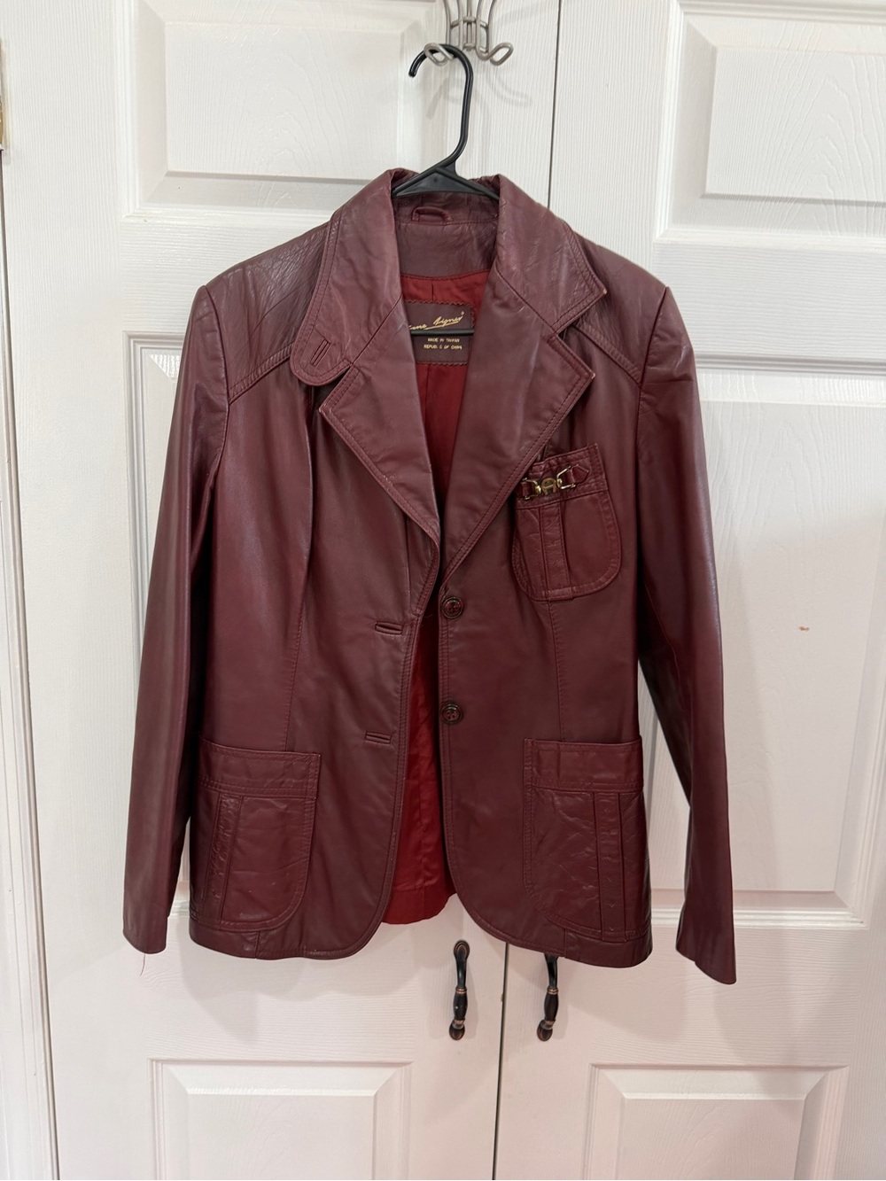 Vintage Burgundy Etienne Aigner Leather Jacket - Picture 2 of 16